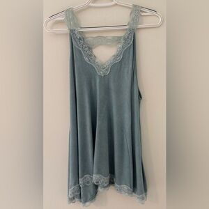 POL Lace V-Neck Tank Camisole Swing Top Sz M
